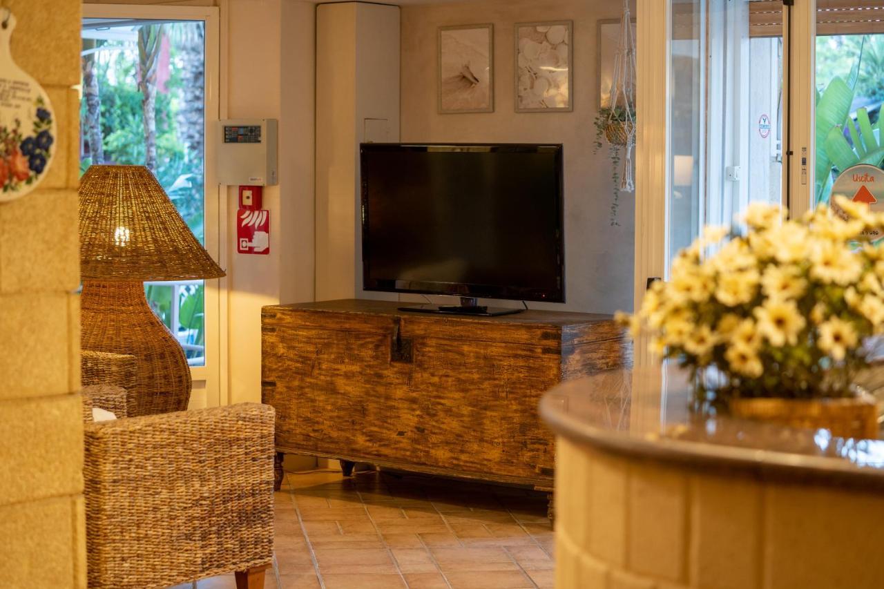 Hotel Costa D'Oro Торре-Ово Экстерьер фото