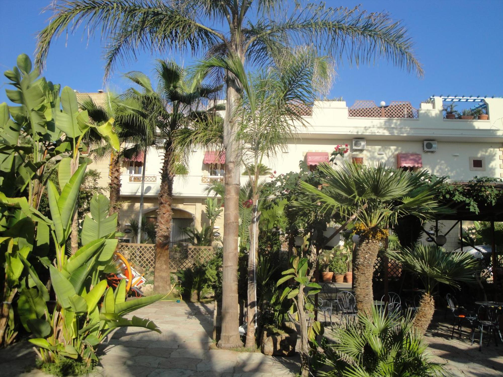 Hotel Costa D'Oro Торре-Ово Экстерьер фото